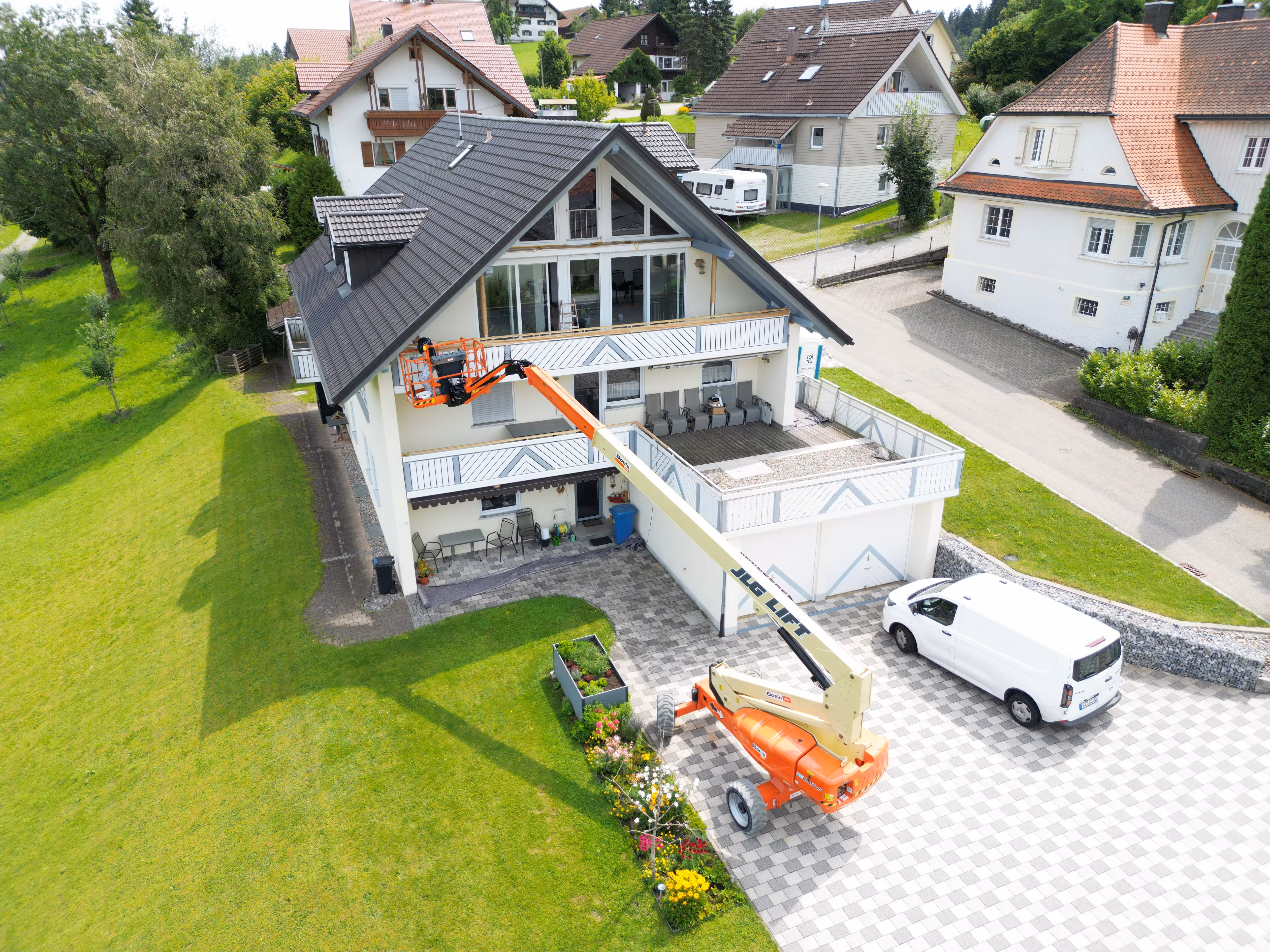 Malerarbeiten Dachstuhl