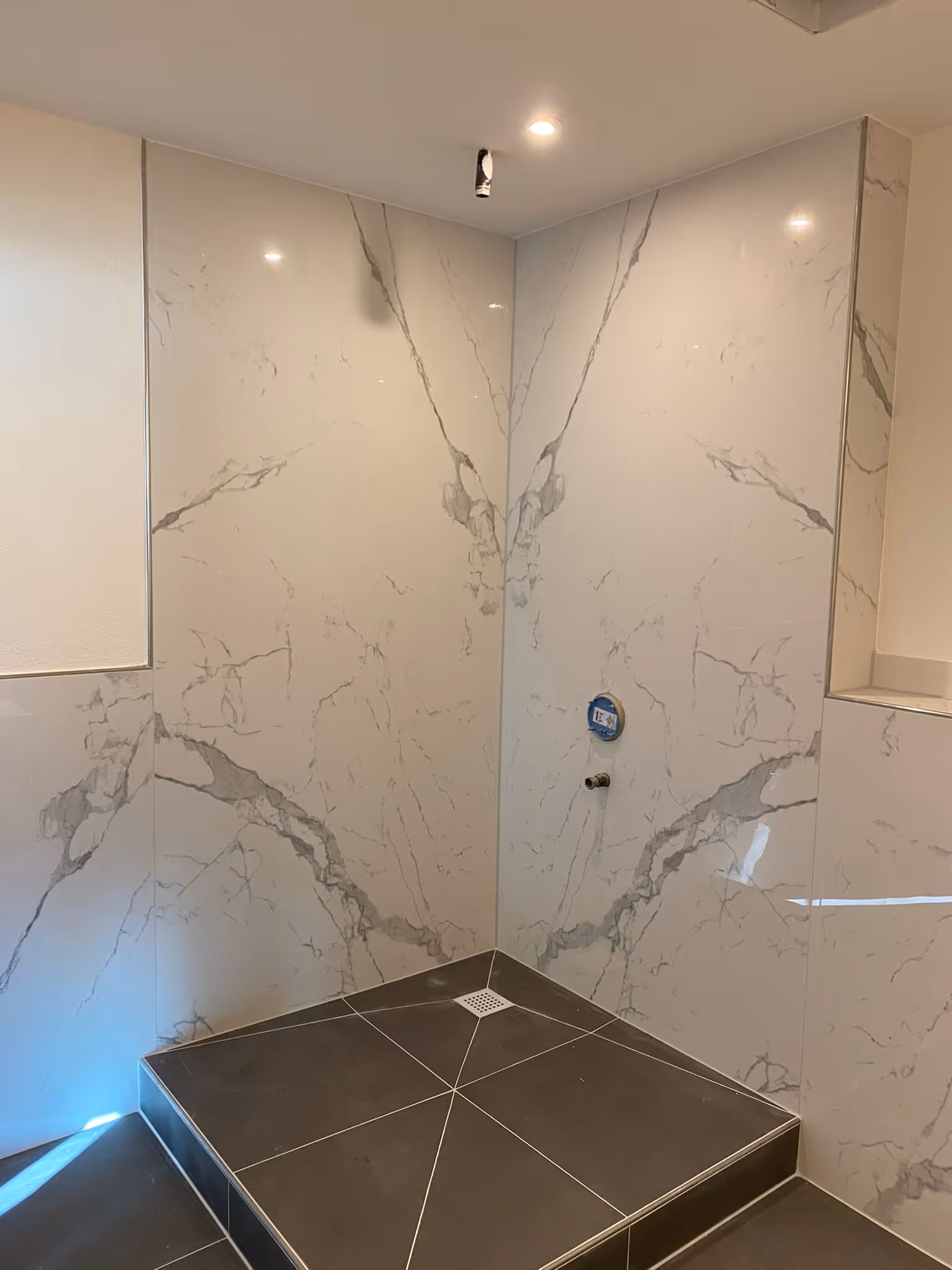 Fliesenverlegung Badezimmer