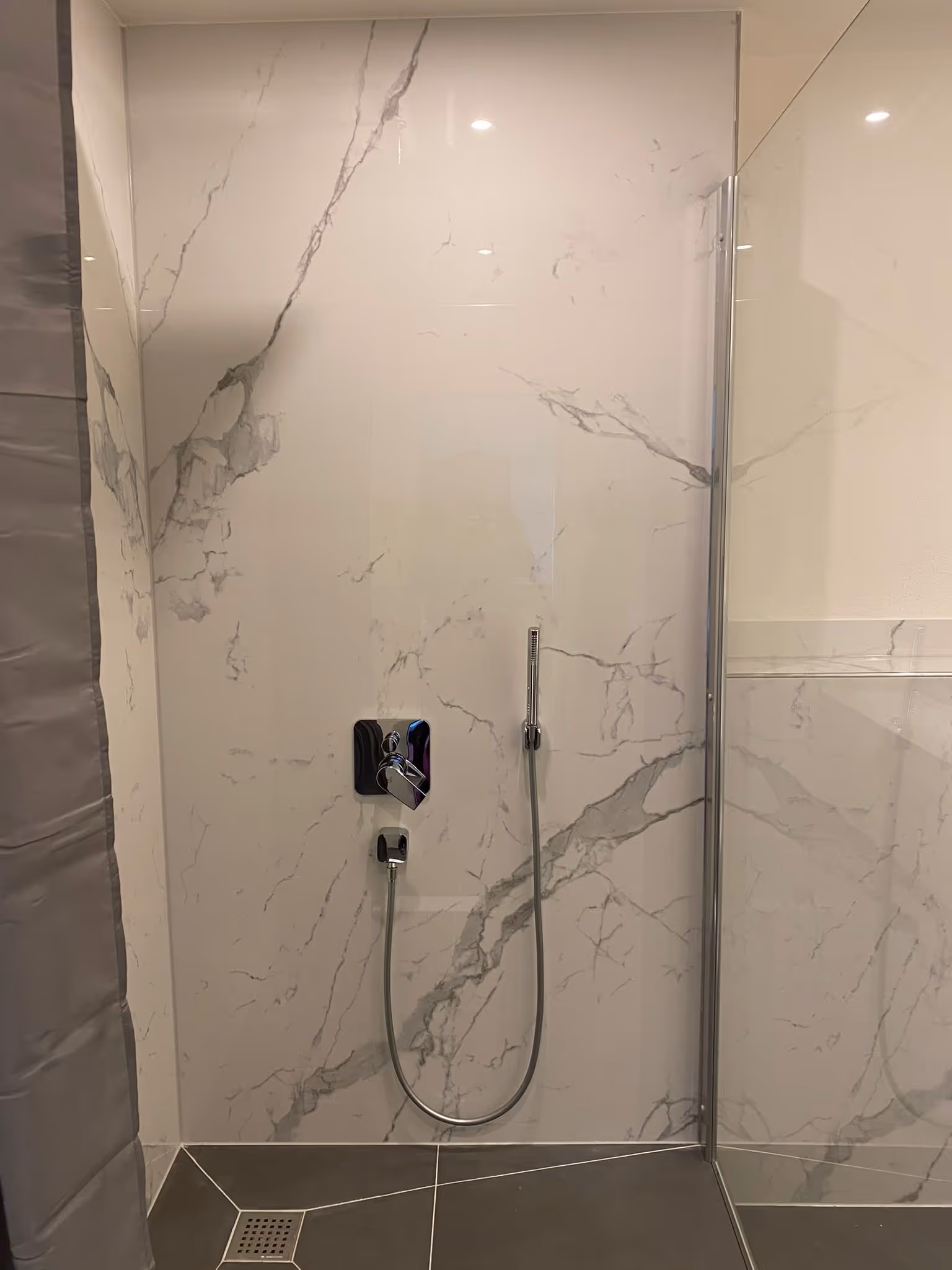 Fliesenverlegung Badezimmer
